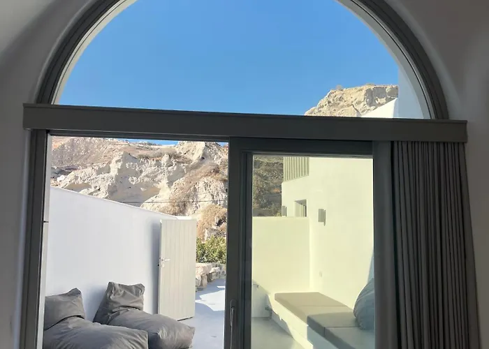 Eg Cave Apartment Exo Gonia