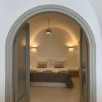 Eg Cave * Éxo Goniá