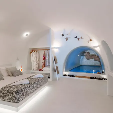 Eg Cave Apartment Exo Gonia
