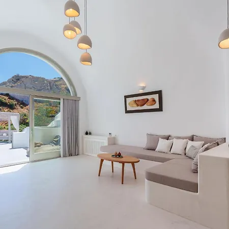 Eg Cave Apartment Exo Gonia
