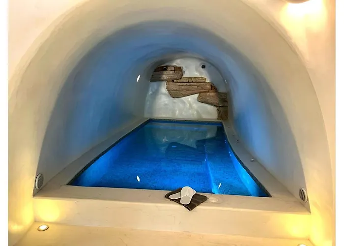 Eg Cave * Éxo Goniá