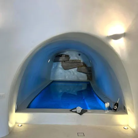 Eg Cave * Éxo Goniá